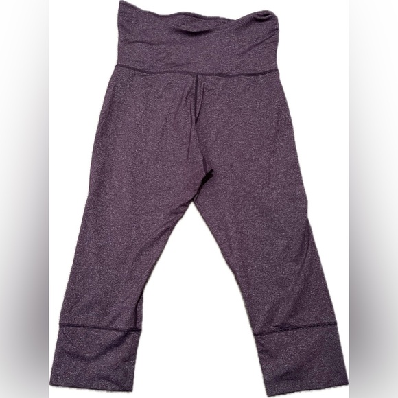 Zumba Purple leggings/ capri length - size medium - NWOT - Picture 3 of 4
